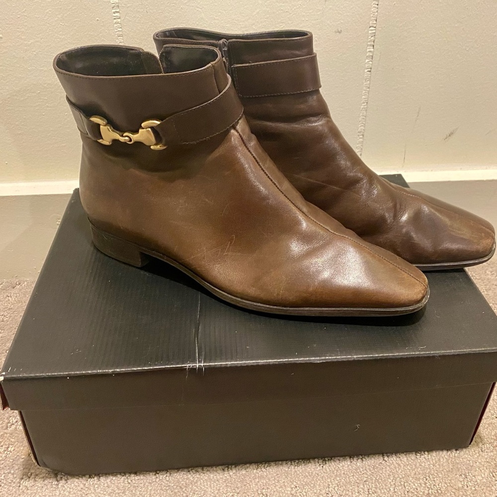 Talbots 8.5 W Mahogany Leather Ankle Boots